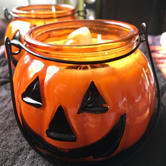 Pumpkin Harvest Candle ✨ Back in Stock! - Picture 4 of 8